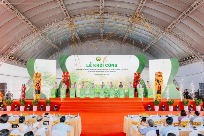 Lễ khởi công tổ hợp nghỉ dưỡng khoáng nóng hơn 21.000 tỷ đồng do Sun Group đầu tư. Ảnh: Sun Group